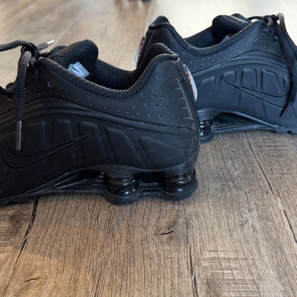 Nike Shox R4 - Picture 5 of 6